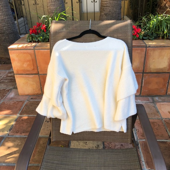 Madewell Sweaters - Madewell • Frill Sleeve Sweater